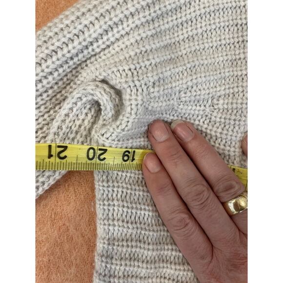 Intermix Wool/Cashmere Cream Pullover Mock Turtleneck Crop Sweater Sz M - Picture 12 of 14